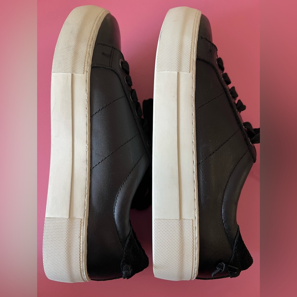 Jslides ! Size 8 Never Worn! Price Drop - image 3